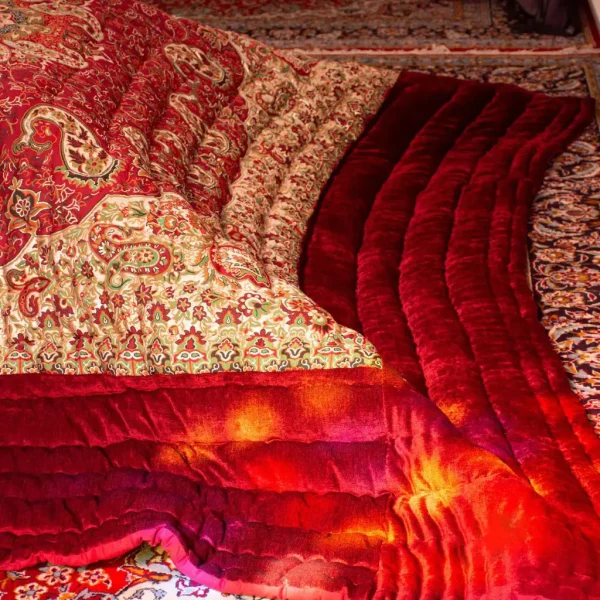 لحاف کرسی دست دوز ترمه طرح نسترن رنگ زرشکی