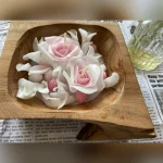 شمع دست‌ ساز دکوری طرح گل رز - Image 2