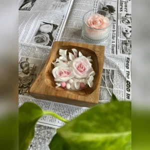 شمع دست‌ ساز دکوری طرح گل رز