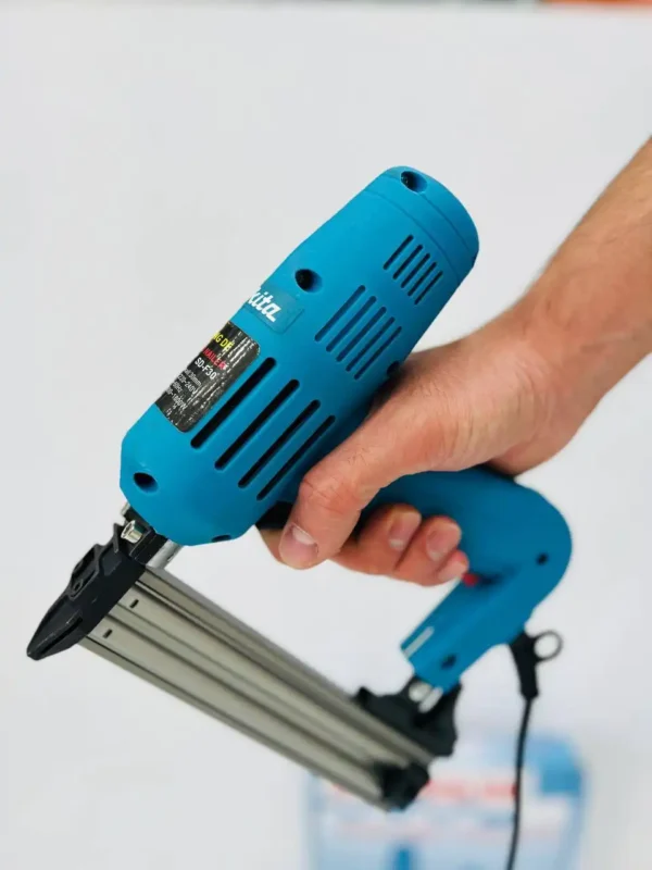 میخ‌کوب برقی ماکیتا F30