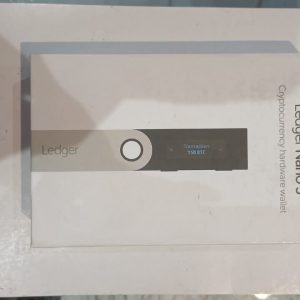 کیف پول سخت افزاری لجر مدل نانو اس (جعبه باز شده)